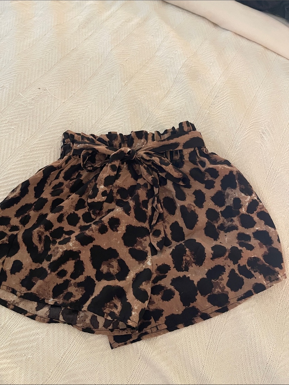 SHEIN Brown & Black Leopard Print High Waist Tie-Front Shorts